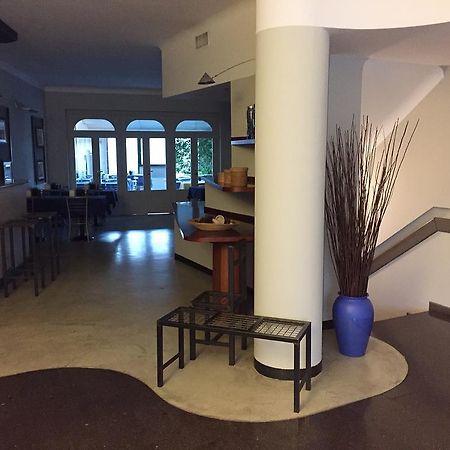 Albergo Della Corona Binasco Bagian luar foto